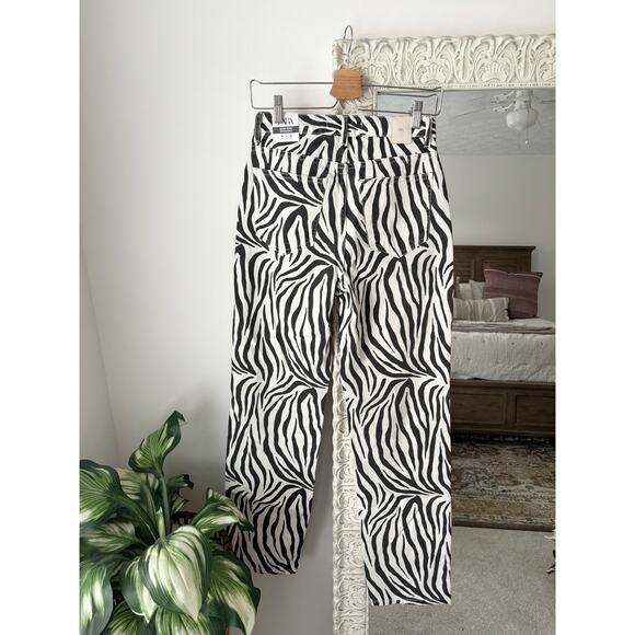 Zara Animal Print High Rise Straight Jeans - Picture 6 of 7